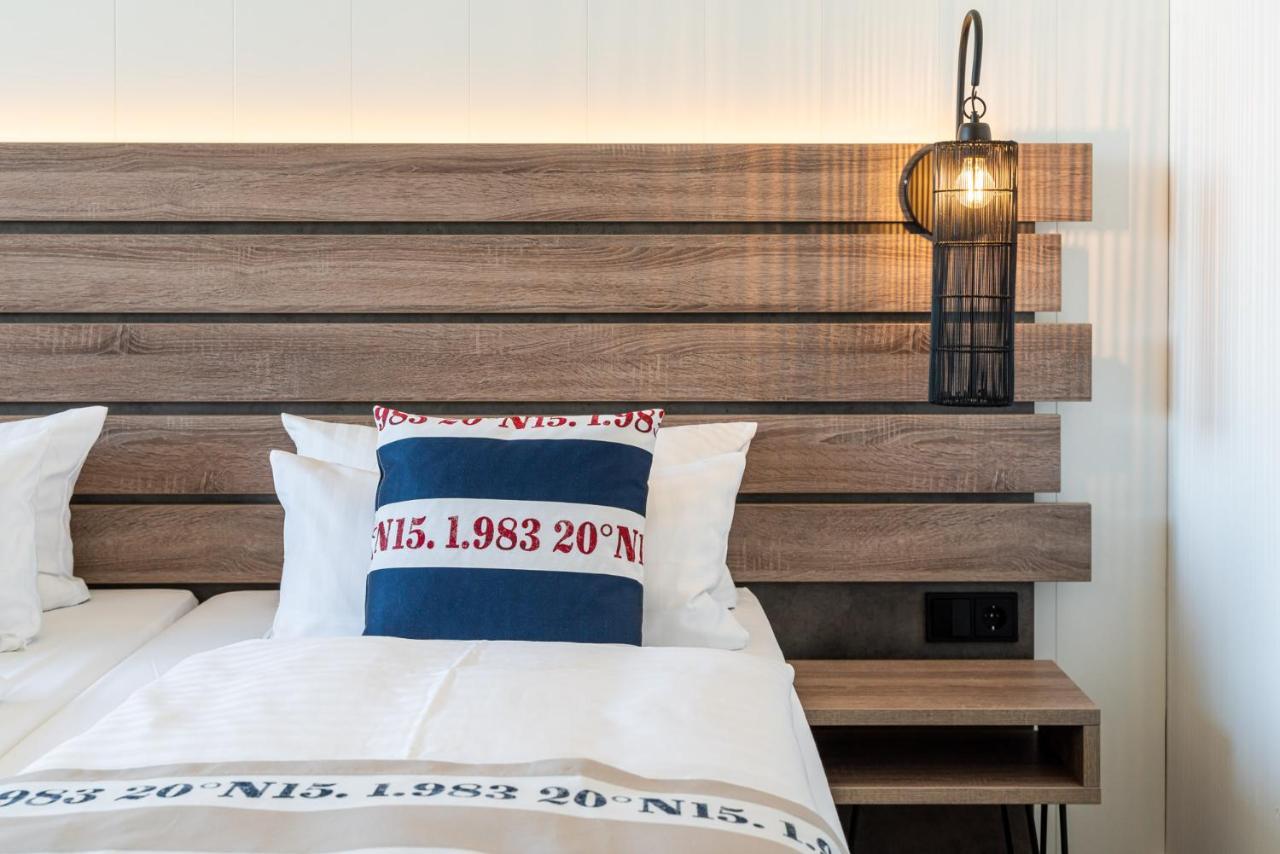 Yachtclub Hotel 4*